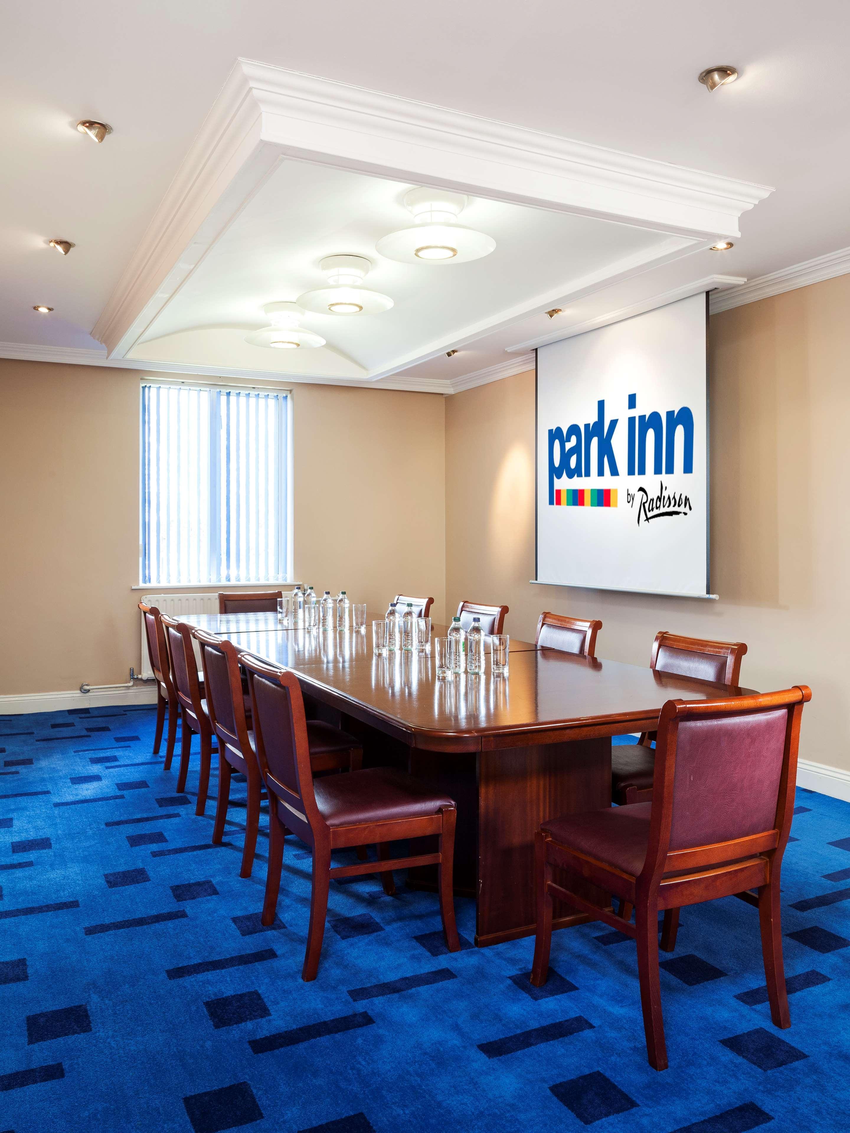 Park Inn By Radisson Shannon Airport מראה חיצוני תמונה