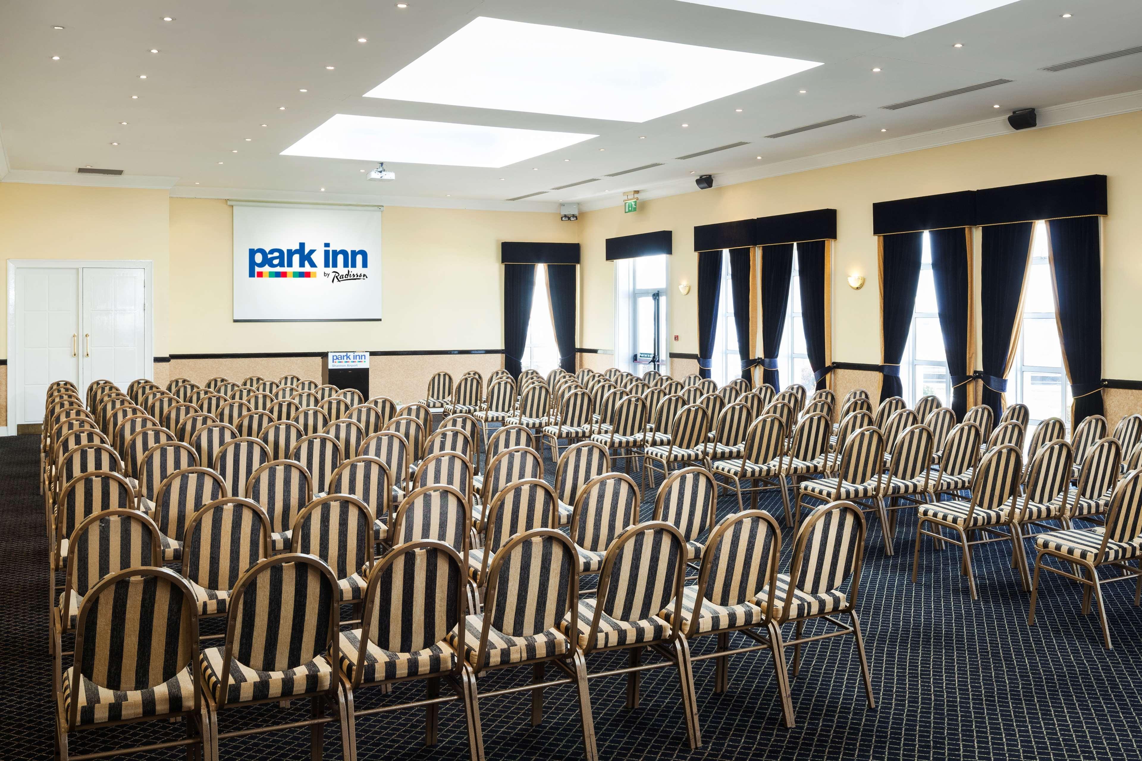 Park Inn By Radisson Shannon Airport מראה חיצוני תמונה